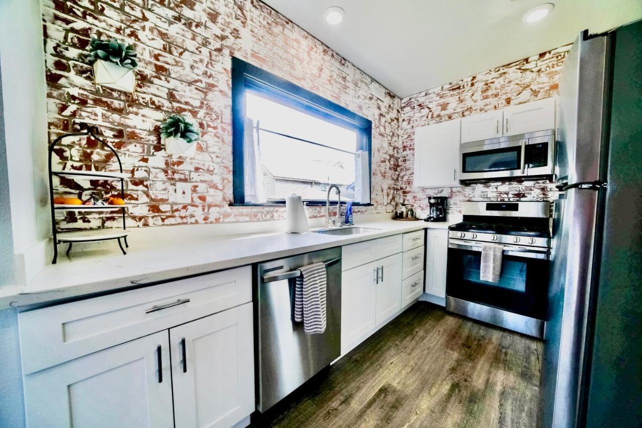 Boutique Apartment In Historic Downtown Όλμπανι Εξωτερικό φωτογραφία